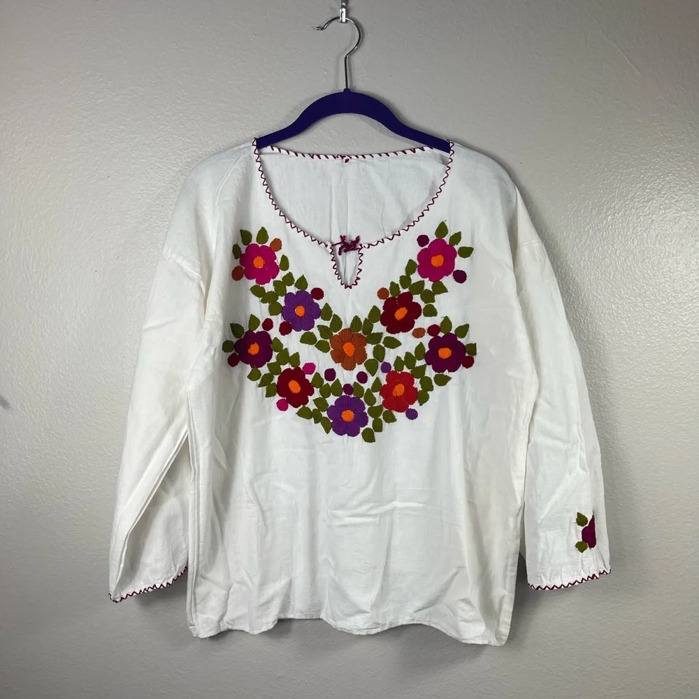 Hand stitched Mexican Floral White 3/4 Sleeve Blouse Medium - Picture 1 of 5
